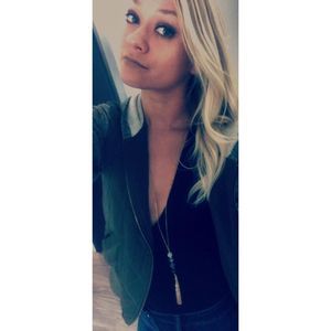 Meet your Posher, Rachel